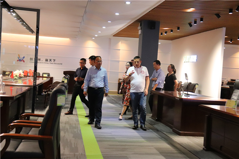 蒼梧縣委領導蒞臨